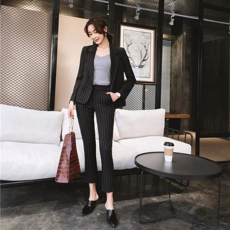 Fashion Slim Blazer and Cropped Pant Suit Female Office Work Wear Star Same Style Trouser Suits Women Autumn
Fashion Slim Blazer and Cropped Pant Suit Female Office Work Wear Star Same Style Trouser Suits Women Autumn