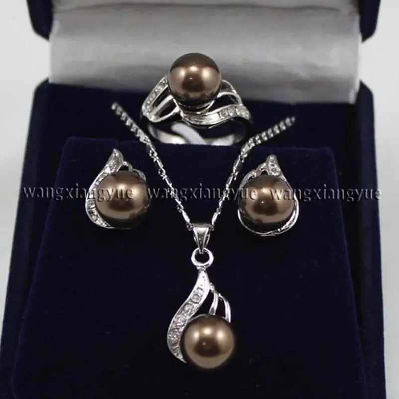 Selling Jewelry>>> Fashion Jewelry Chocolate Shell Pearl Earrings Ring & Pendant Necklace Set
Selling Jewelry>>> Fashion Jewelry Chocolate Shell Pearl Earrings Ring & Pendant Necklace Set