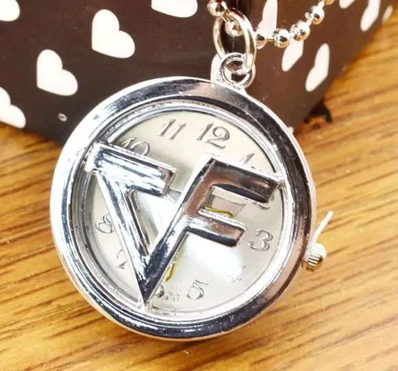 10 pcs/lot Animated cartoon CF silver quartz pocket watch necklace Men's pendant low price wholesale
10 pcs/lot Animated cartoon CF silver quartz pocket watch necklace Men's pendant low price wholesale