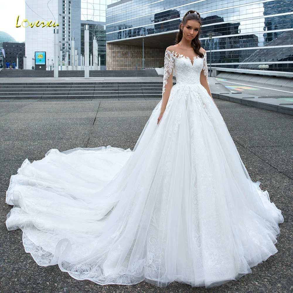 Loverxu Sexy Illusion Long Sleeve Lace Princess Wedding Dresses 2022 Luxury Appliques Beaded Chapel Train Vintage Bridal Gowns
Loverxu Sexy Illusion Long Sleeve Lace Princess Wedding Dresses 2022 Luxury Appliques Beaded Chapel Train Vintage Bridal Gowns