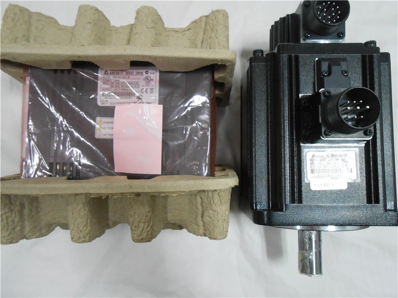ECMA-F11845RS + ASD-A2-4523-L Delta 220V 4.5KW 28.65NM 1500r/min 180mm Keyway AC Серводвигатель комплект привода с кабелем 3M
ECMA-F11845RS + ASD-A2-4523-L Delta 220V 4.5KW 28.65NM 1500r/min 180mm Keyway AC Серводвигатель комплект привода с кабелем 3M