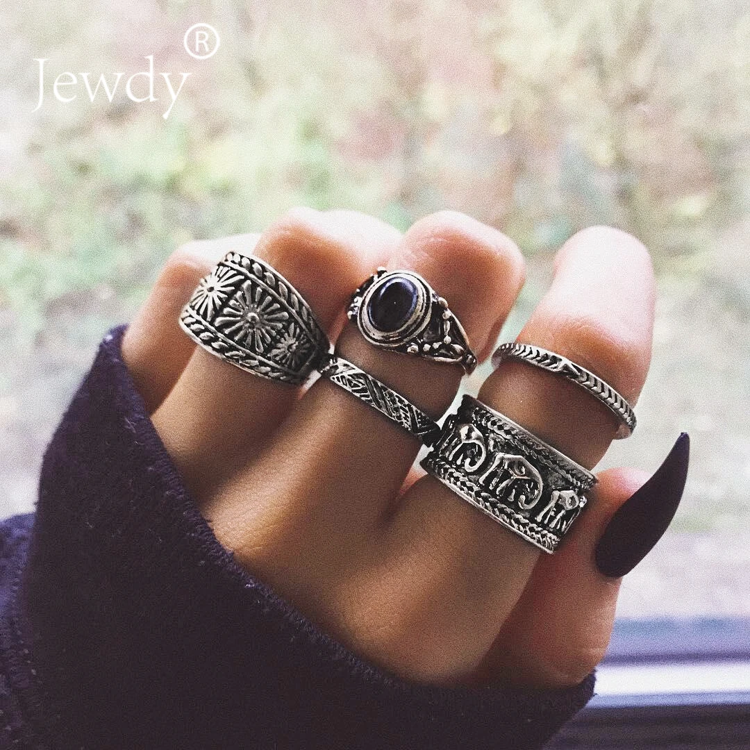 Jewdy New Arrival Vintage rings 5 pcs set Bohemia midi rings hollow out decorative pattern silver color jewelry sets
Jewdy New Arrival Vintage rings 5 pcs set Bohemia midi rings hollow out decorative pattern silver color jewelry sets