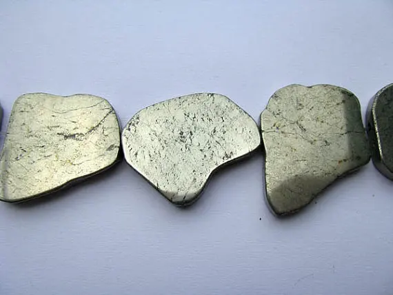 pyrite stone 2strands 15-60mm Natural Raw pyrite crystal freeform slab nuggets pyrite iron gold pyrite beads
pyrite stone 2strands 15-60mm Natural Raw pyrite crystal freeform slab nuggets pyrite iron gold pyrite beads