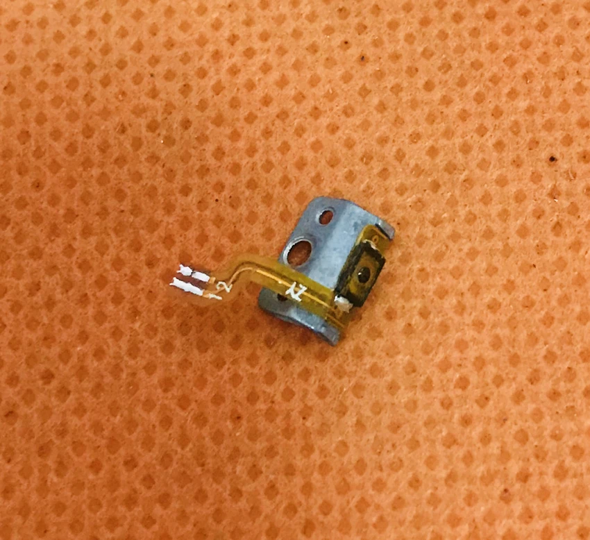 Used Original Power Button Flex Cable FPC for Bluboo Edge MT6737 Quad Core 5.5 Inch HD 1280X720 Free shipping
Used Original Power Button Flex Cable FPC for Bluboo Edge MT6737 Quad Core 5.5 Inch HD 1280X720 Free shipping
