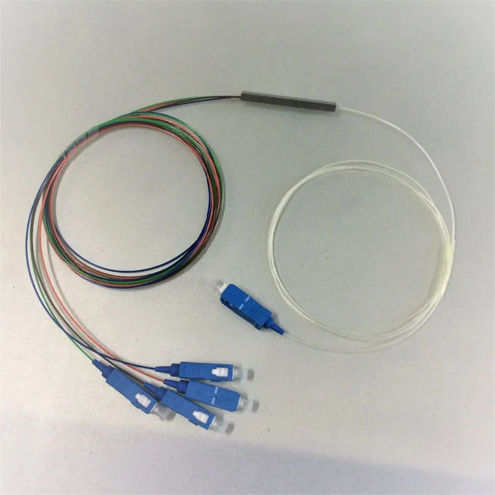 2 шт. PLC 1x4 G657A1, 5 портов с SC/UPC и 1 м длиной 900um цветной свободной трубки
2 шт. PLC 1x4 G657A1, 5 портов с SC/UPC и 1 м длиной 900um цветной свободной трубки