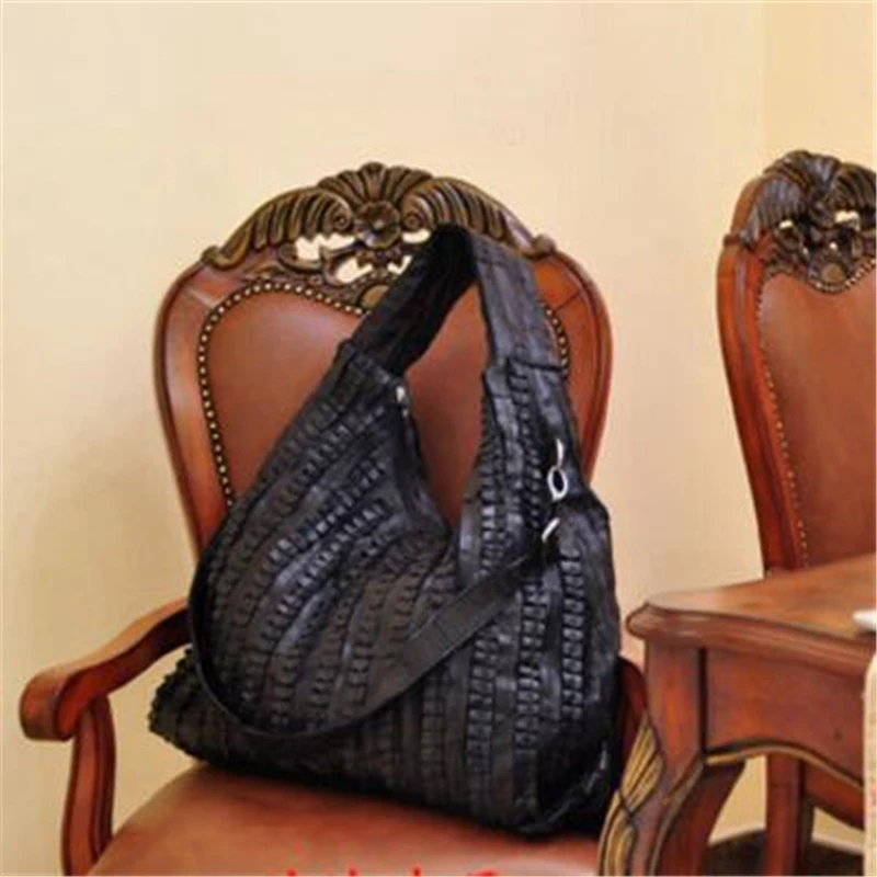 Hot Sale ! New Style Tide Sheepskin Genuine Leather Single Bags Fashion Casual Large Capacity Travel Handbags
Hot Sale ! New Style Tide Sheepskin Genuine Leather Single Bags Fashion Casual Large Capacity Travel Handbags