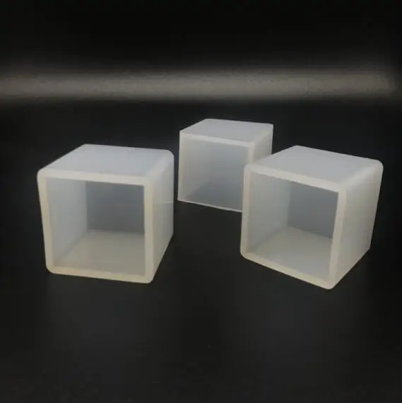 1pc 35mm Silicone Mold Cube shape charms pendant Resin Silicone Mould handmade DIY Jewelry Making epoxy resin molds Craft Tool
1pc 35mm Silicone Mold Cube shape charms pendant Resin Silicone Mould handmade DIY Jewelry Making epoxy resin molds Craft Tool