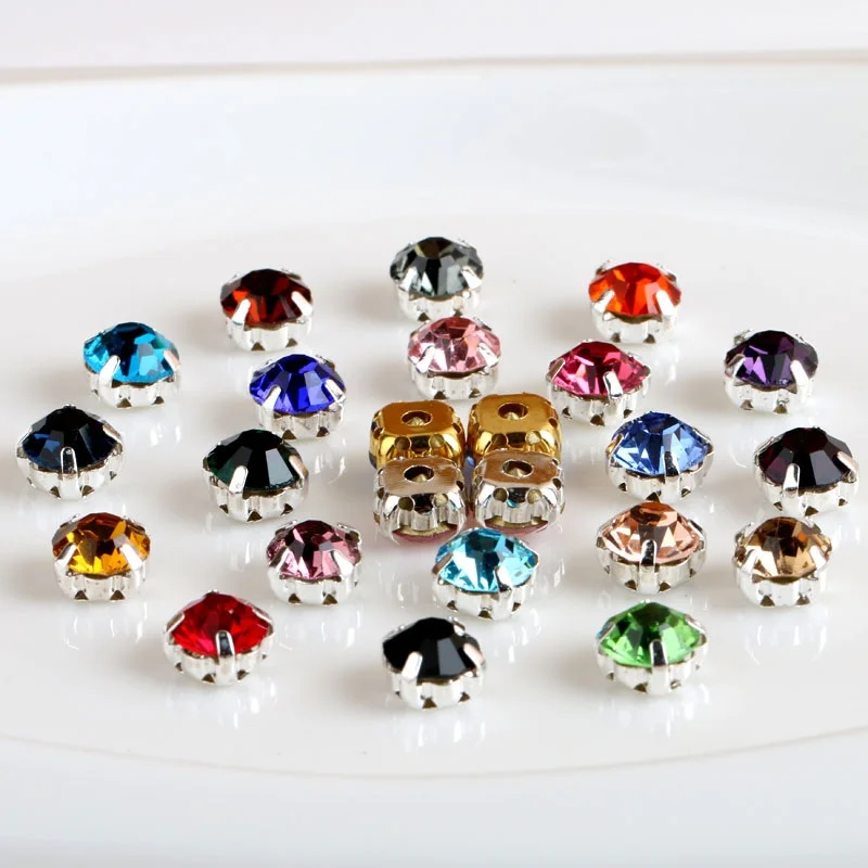 4mm 1440pcs/pack round shape high-quality Crystal glass sew on rhinestones with silvery claw DIY fashion accessoriesYJ01
4mm 1440pcs/pack round shape high-quality Crystal glass sew on rhinestones with silvery claw DIY fashion accessoriesYJ01