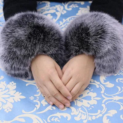 1Pair Women Winter Wrist Warmer Oversleeve Faux Rabbit Fur Windproof Arm Bracelet Wristbands Arm Sleeves
1Pair Women Winter Wrist Warmer Oversleeve Faux Rabbit Fur Windproof Arm Bracelet Wristbands Arm Sleeves