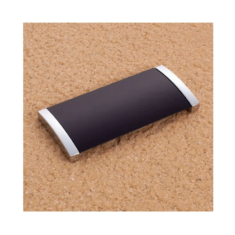 Free shipping Modern matte black zinc alloy handle Fashion wine cabinet pulls Wardrobe drawer knobs Clamshell funiture knob 96mm
Free shipping Modern matte black zinc alloy handle Fashion wine cabinet pulls Wardrobe drawer knobs Clamshell funiture knob 96mm