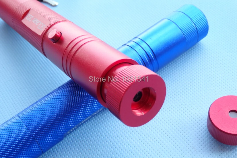 High power Military Green laser pointer 532nm 50W 500000m Flashlight Light Burning match,pop balloon Burn cigarettes Hunting
High power Military Green laser pointer 532nm 50W 500000m Flashlight Light Burning match,pop balloon Burn cigarettes Hunting