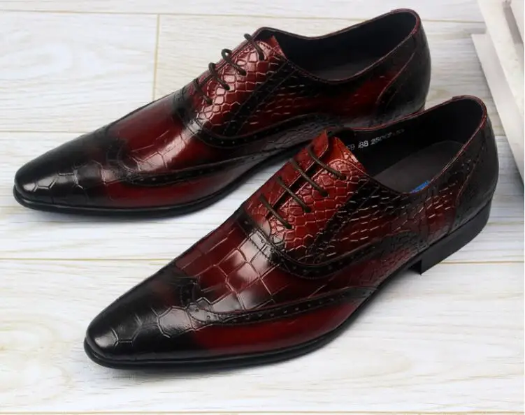 Dress shoes men lace up stone pattern plaid carved brogue shoes poined toes genuine leather mix colour luxury smart casual sheos
Dress shoes men lace up stone pattern plaid carved brogue shoes poined toes genuine leather mix colour luxury smart casual sheos