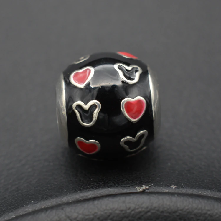 Black Glue 925 Silver Beaded European And American Popular Cartoon Pattern is Loved By Children
Black Glue 925 Silver Beaded European And American Popular Cartoon Pattern is Loved By Children