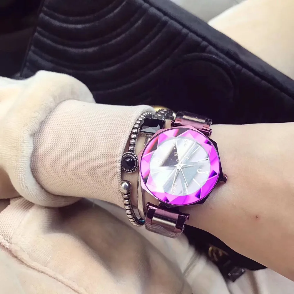 Anti Fading Full Purple Watches for Women Stainless Steel Bracelet Watch Faceted Crystal Star Wrist watch Quartz Geometric Watch
Anti Fading Full Purple Watches for Women Stainless Steel Bracelet Watch Faceted Crystal Star Wrist watch Quartz Geometric Watch