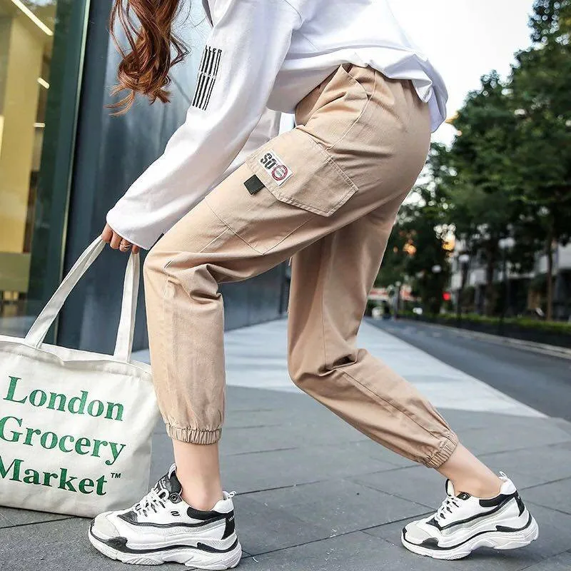 2019 Women cargo pants Casual Cotton trousers streetwear punk cargo pants streetwear women hip hop capris loose joggers trousers
2019 Women cargo pants Casual Cotton trousers streetwear punk cargo pants streetwear women hip hop capris loose joggers trousers
