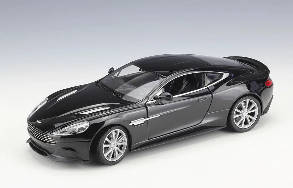 Welly 1:24 Aston Martin Vanquish, черная литая модель, спортивная гоночная машина, игрушечная новая в коробке
Welly 1:24 Aston Martin Vanquish, черная литая модель, спортивная гоночная машина, игрушечная новая в коробке
