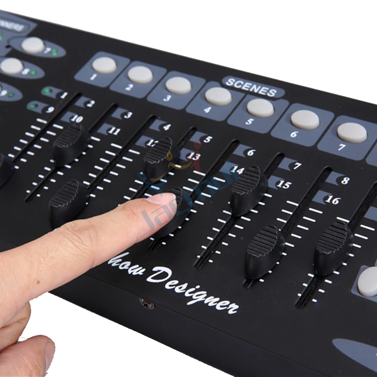 4Pcs/Lot Lighting Controller 192 Dmx Channels Control Unit 192 Console Good Quality Dmx Console Dj Light Controller
4Pcs/Lot Lighting Controller 192 Dmx Channels Control Unit 192 Console Good Quality Dmx Console Dj Light Controller