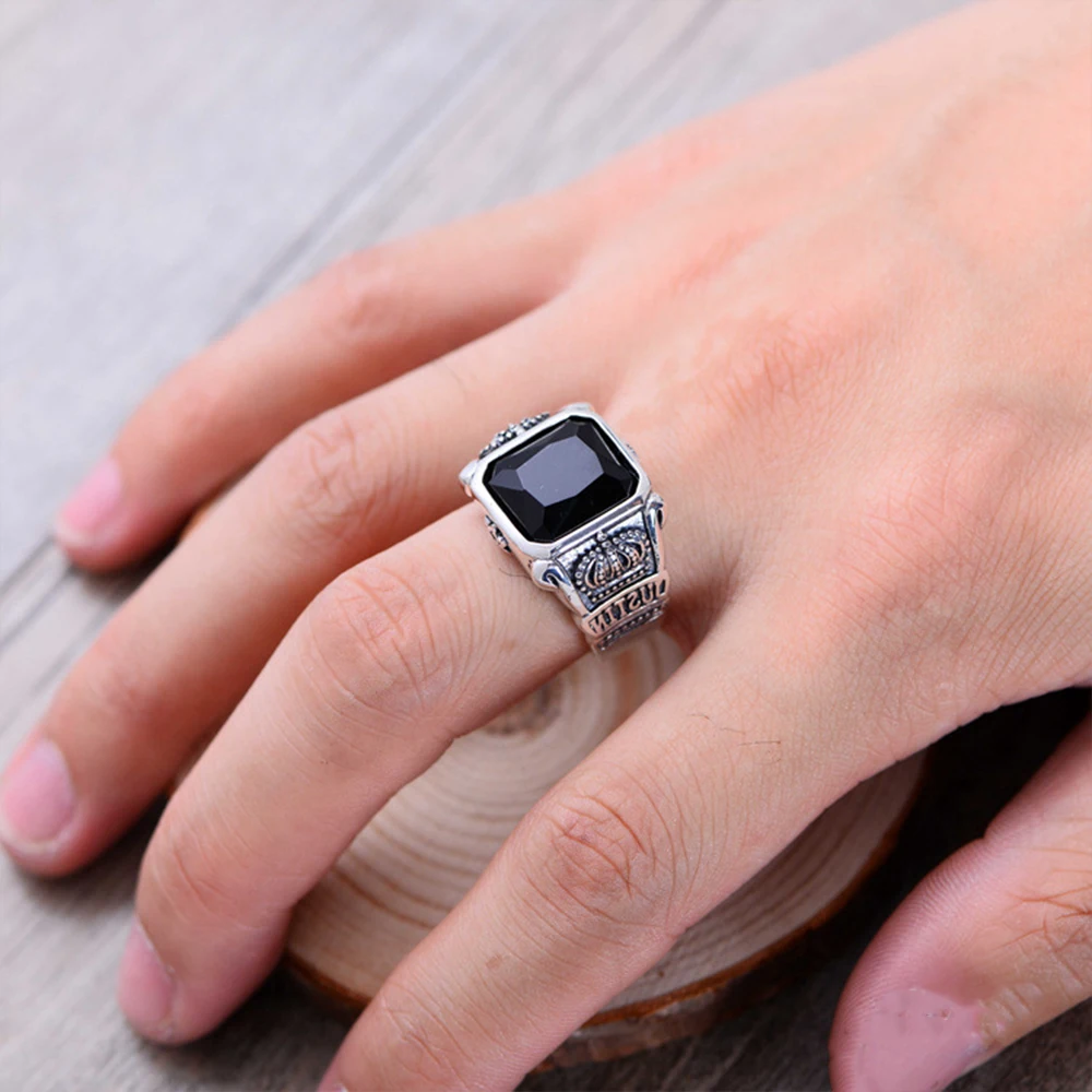 MetJakt Natural Obsidian Vintage Crown Rings Solid 925 Sterling Silver Ring for Men's Jewelry Boutique Collections
MetJakt Natural Obsidian Vintage Crown Rings Solid 925 Sterling Silver Ring for Men's Jewelry Boutique Collections