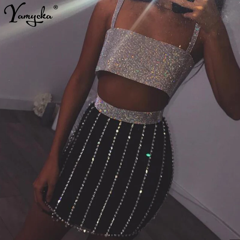 Sexy Metal Chain crystal Diamond Summer Dress Women Halter Silver Tassel Body Sequins Luxury Night club Party Dresses vestidos
Sexy Metal Chain crystal Diamond Summer Dress Women Halter Silver Tassel Body Sequins Luxury Night club Party Dresses vestidos