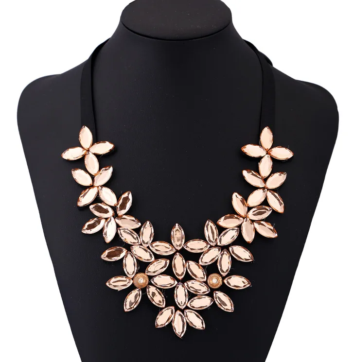 Crystal Necklace Women Crystal Flower Pendant Necklace Ribbon Choker Bib Collar Necklace
Crystal Necklace Women Crystal Flower Pendant Necklace Ribbon Choker Bib Collar Necklace