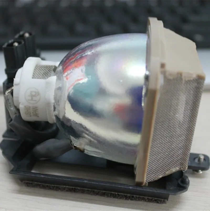 Original Replacement Projector Lamp with housing NSH200BQ / 60.J9912.001 FIT For BENQ PB6210 PB6200 PB6100 projectors
Original Replacement Projector Lamp with housing NSH200BQ / 60.J9912.001 FIT For BENQ PB6210 PB6200 PB6100 projectors