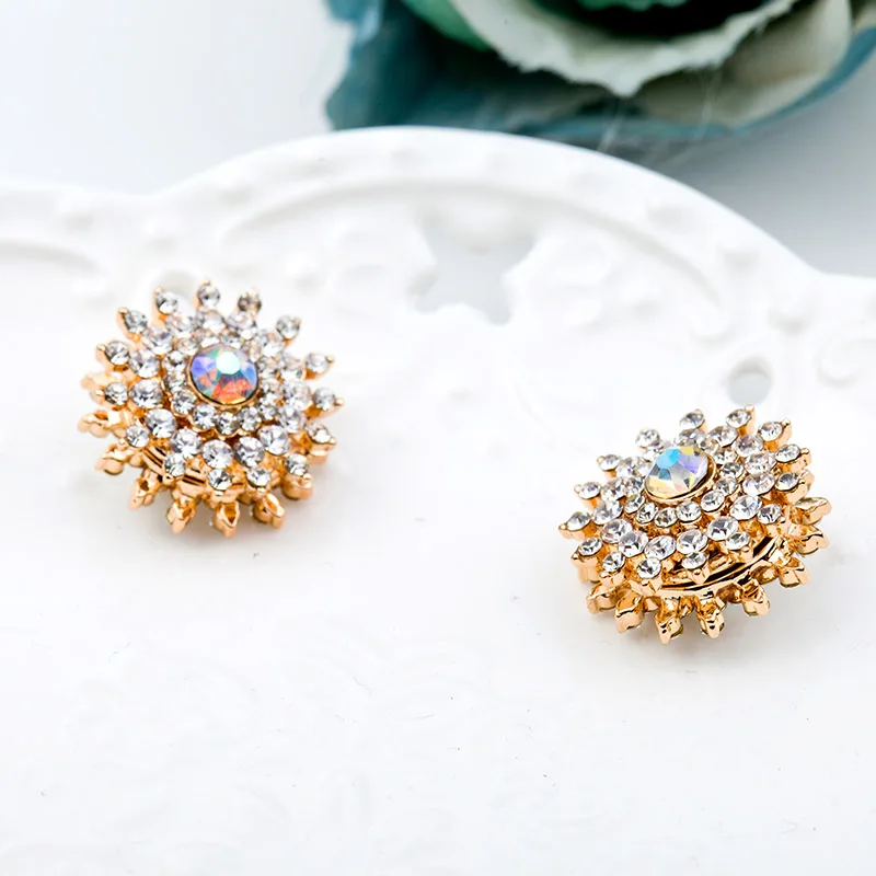 12pcs/dozen Magnetic Brooch Luxury Noble Elegant White Gem Muslim Brooch For Women Enhanced Version Scarf Buckle Round Brooch
12pcs/dozen Magnetic Brooch Luxury Noble Elegant White Gem Muslim Brooch For Women Enhanced Version Scarf Buckle Round Brooch