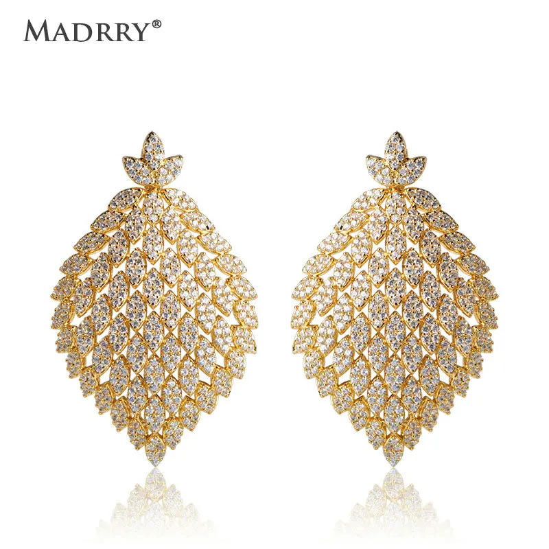 Madrry Copper Metal Women Elegant Oval Drop Earrings Cubic Zirconia Inlay orecchini femme Joyas Engagement Party Bridal Bijoux
Madrry Copper Metal Women Elegant Oval Drop Earrings Cubic Zirconia Inlay orecchini femme Joyas Engagement Party Bridal Bijoux