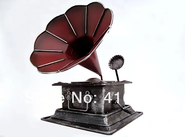 Vintage Style Phonograph Prop Handmade Retro CD Machine Toy Metal CD Player Memory of old times Decoration for Shop & Home M1115
Vintage Style Phonograph Prop Handmade Retro CD Machine Toy Metal CD Player Memory of old times Decoration for Shop & Home M1115