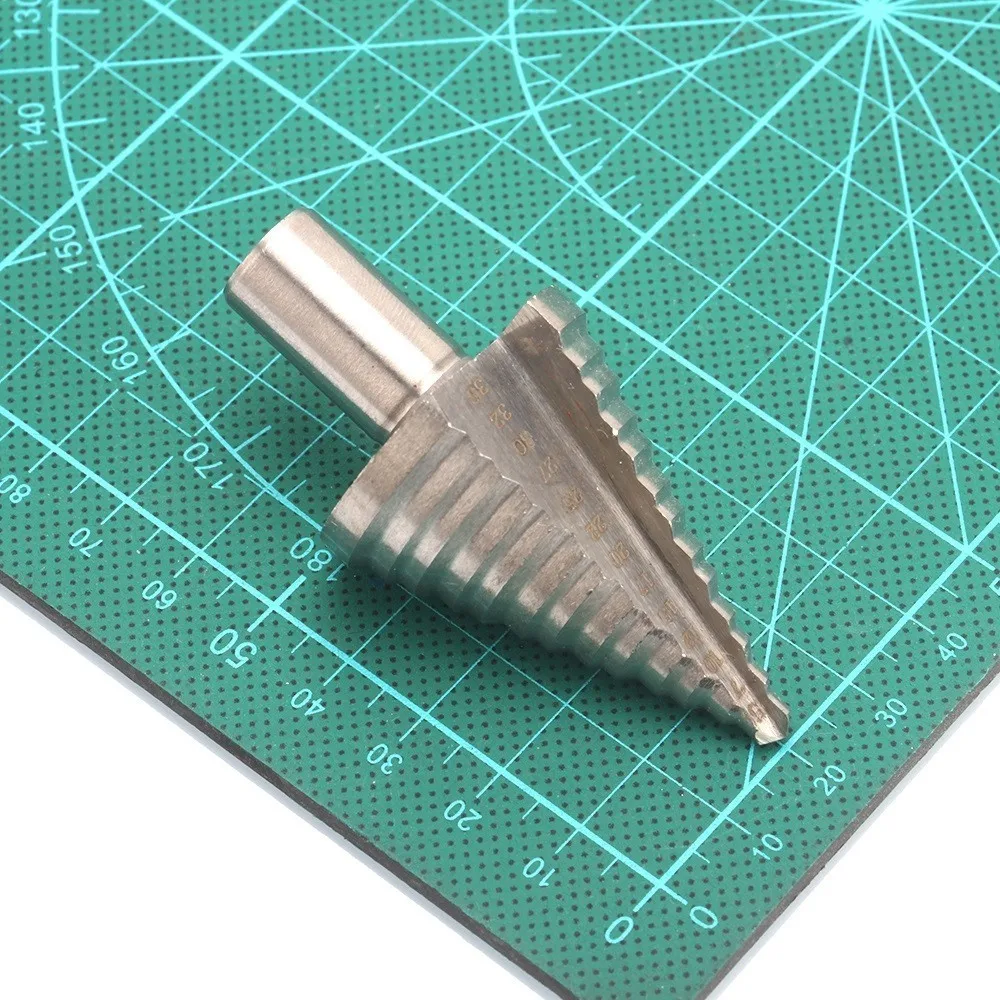 5-35mm 13 Steps Cone Drill Bits Hole Cutter Bit Set Fluted Edges HSS Step Drill Bit Reamer Round Shank For Wood Metal Drilling
5-35mm 13 Steps Cone Drill Bits Hole Cutter Bit Set Fluted Edges HSS Step Drill Bit Reamer Round Shank For Wood Metal Drilling