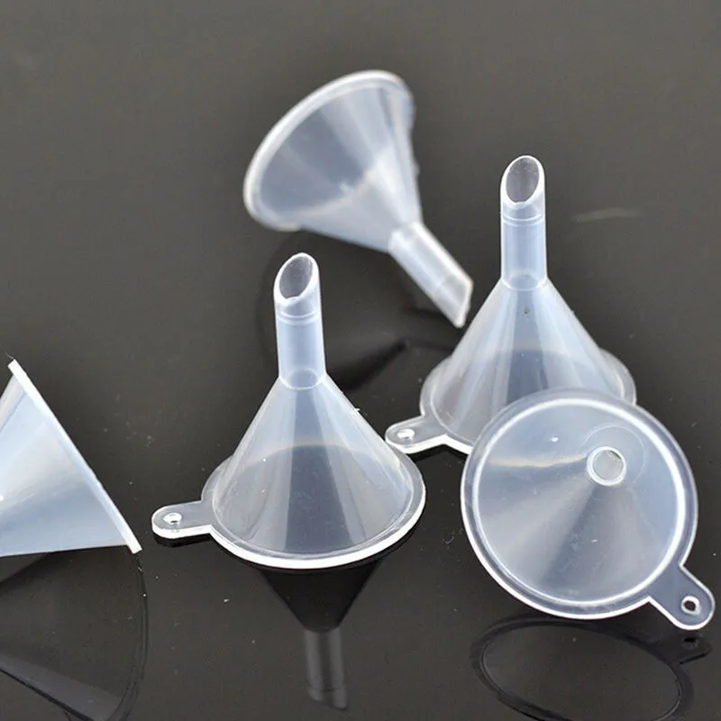 Hot 10pcs/lot Filling Empty Bottle Packing Tool For Travel Plastic Mini Small Funnels For Perfume Liquid Essential Oil Splitter
Hot 10pcs/lot Filling Empty Bottle Packing Tool For Travel Plastic Mini Small Funnels For Perfume Liquid Essential Oil Splitter