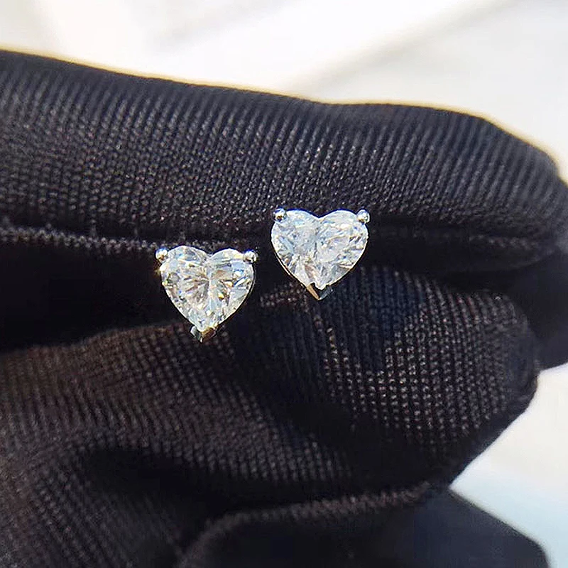 Solid 18K AU750 White Gold Heart 0.5Ctw 5mm DF Color Lab Diamond Moissanite Ring Earrings For Women
Solid 18K AU750 White Gold Heart 0.5Ctw 5mm DF Color Lab Diamond Moissanite Ring Earrings For Women