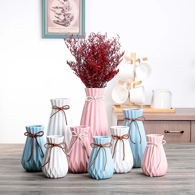 Home Decor Ceramic Vase Creative Striped Flower Vase Room Study Desktop Vase Ceramics Vases for Home Wedding Decoration
Home Decor Ceramic Vase Creative Striped Flower Vase Room Study Desktop Vase Ceramics Vases for Home Wedding Decoration