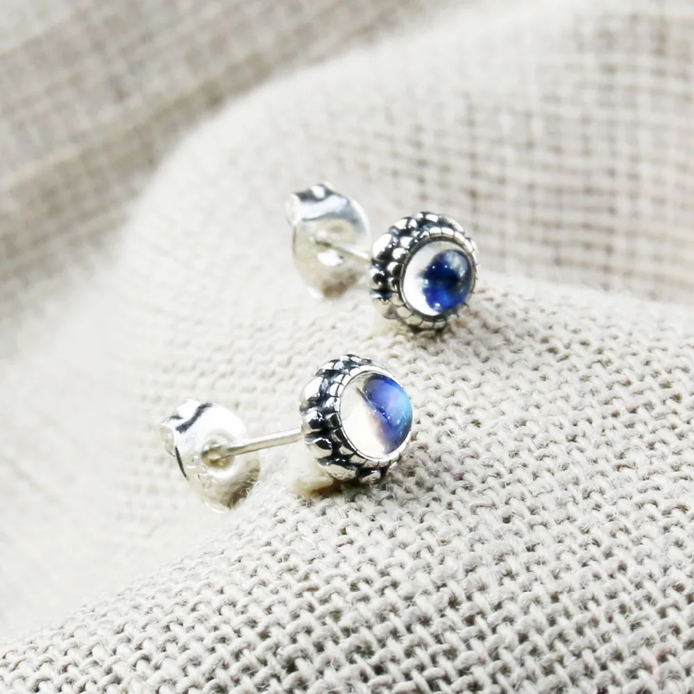 L&P Silver Earring Fashion Natural MoonStone 925 Sterling Silver Stud Earrings for Women Jewelry Wholesale Gift Hot Sale
L&P Silver Earring Fashion Natural MoonStone 925 Sterling Silver Stud Earrings for Women Jewelry Wholesale Gift Hot Sale