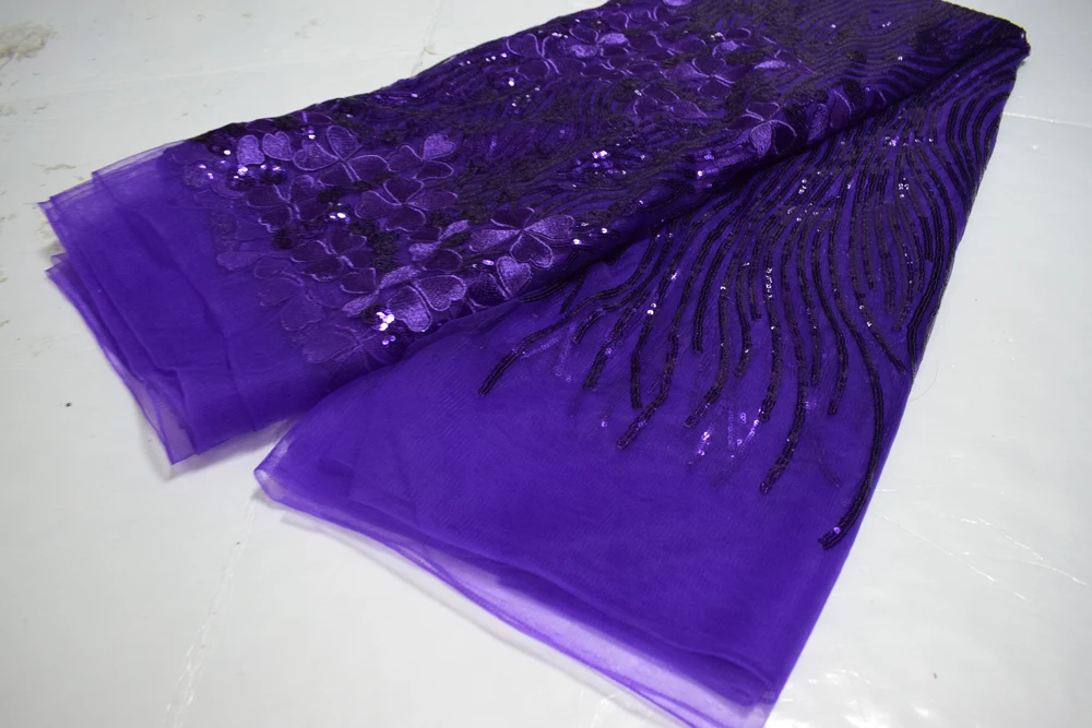 2017 French Lace Fabric purple African French Lace Fabric High Quality With Sequins Lace Fabric For Wedding Dress JLN81
2017 French Lace Fabric purple African French Lace Fabric High Quality With Sequins Lace Fabric For Wedding Dress JLN81