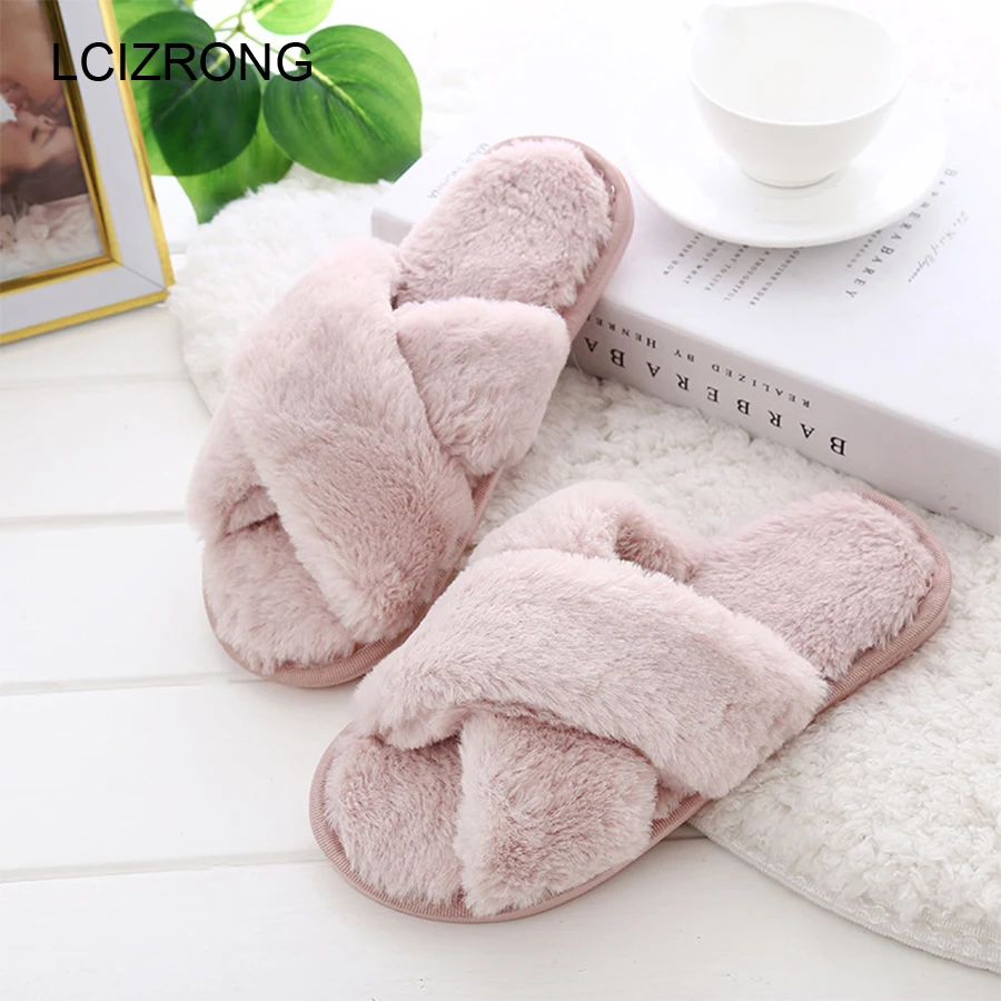 LCIZRONG Winter Fashion Faux Fur Home Slippers Women Sweet Warm Slip On Plush Slippers Black Non-slip Lady Flat Slippers Spring
LCIZRONG Winter Fashion Faux Fur Home Slippers Women Sweet Warm Slip On Plush Slippers Black Non-slip Lady Flat Slippers Spring
