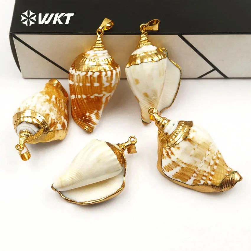 WT-JP011 Bohemia Style Natural Trumpet Shell With Gold Trim Pendant Raw Sea Shell Pendant Special Gift For Women 
WT-JP011 Bohemia Style Natural Trumpet Shell With Gold Trim Pendant Raw Sea Shell Pendant Special Gift For Women