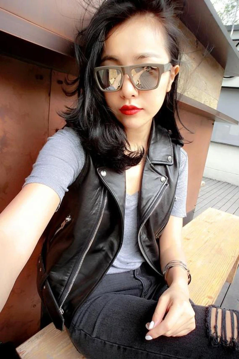 Free shipping,Brand new fashion women short leather vest.Wholesales.quality casual slim 100% sheepskin leather jacket.cool
Free shipping,Brand new fashion women short leather vest.Wholesales.quality casual slim 100% sheepskin leather jacket.cool