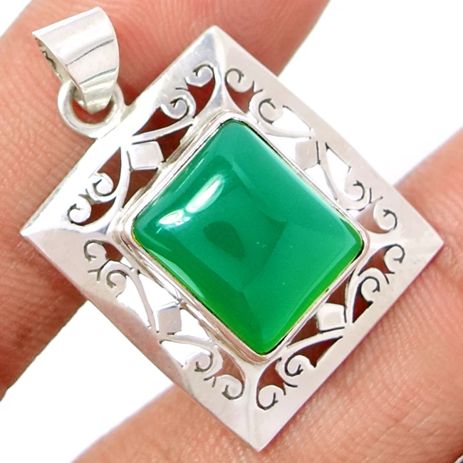 Hand made Genuine Green Onyx Pendant, 100% 925 Sterling Silver, 35mm, 6.7 g, KP0014
Hand made Genuine Green Onyx Pendant, 100% 925 Sterling Silver, 35mm, 6.7 g, KP0014