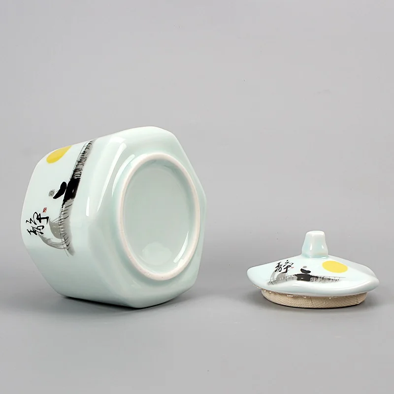Longquan celadon tea pot Hand made ceramic tea set fittings large Pu'er sealed jar
Longquan celadon tea pot Hand made ceramic tea set fittings large Pu'er sealed jar