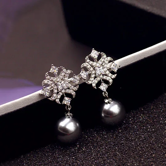 Fashion Classic High-grade Luxury Tiny CZ stone Cluster flower Black Pearl Drop Earrings Women Wedding Jewelry S925 Silver Pin
Fashion Classic High-grade Luxury Tiny CZ stone Cluster flower Black Pearl Drop Earrings Women Wedding Jewelry S925 Silver Pin