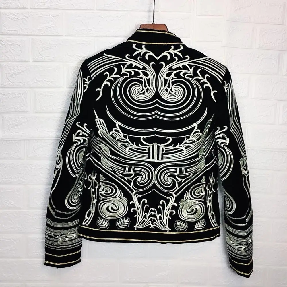 M-3XL Men blazer black embroidery coat Jacket blazer Male DJ Singer Slim high quality Stage Costume Plus Size
M-3XL Men blazer black embroidery coat Jacket blazer Male DJ Singer Slim high quality Stage Costume Plus Size