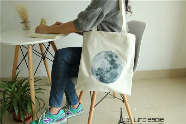 Free shipping 6 styles for choose Dark Moon Canvas Shoulder Bag Outer Space Funny Attitude Eco-friendly storage friends gifts
Free shipping 6 styles for choose Dark Moon Canvas Shoulder Bag Outer Space Funny Attitude Eco-friendly storage friends gifts