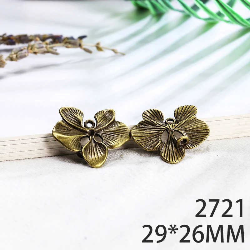 29*26mm 4pcs Flower Alloy Pendant For Diy Jewelry Making 2 Colors Antique Silver Antique Bronze No.2721
29*26mm 4pcs Flower Alloy Pendant For Diy Jewelry Making 2 Colors Antique Silver Antique Bronze No.2721