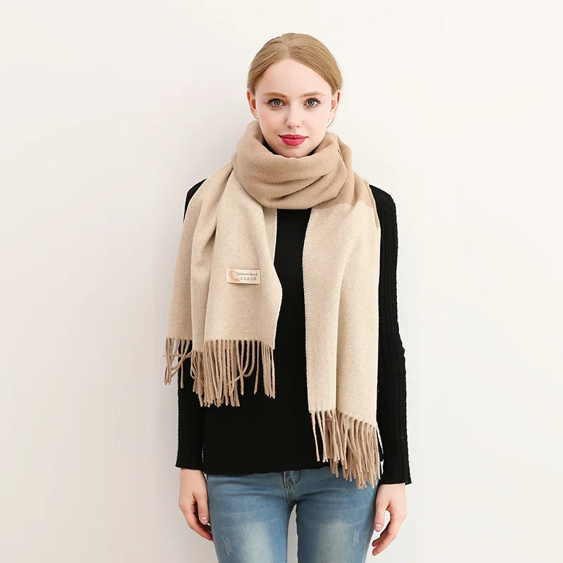 2018 New Two Colors Women Winter Double Side Woolen Scarf Women Shawl Echarpes Foulards Cachecol Hot Tassel Wrap Striped Bufanda
2018 New Two Colors Women Winter Double Side Woolen Scarf Women Shawl Echarpes Foulards Cachecol Hot Tassel Wrap Striped Bufanda