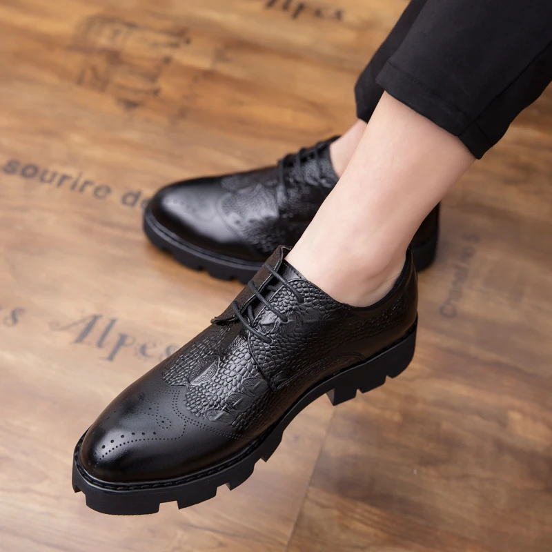 Fashion men's shoes casual leather male classic brown and black lace up shoe man height increasing party shoes for men hot sale
Fashion men's shoes casual leather male classic brown and black lace up shoe man height increasing party shoes for men hot sale