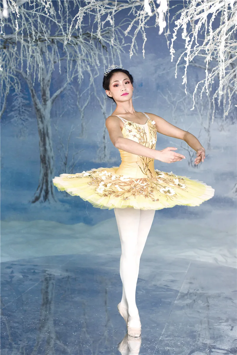 professional ballet costumes nutcracker Fairy of Beauty Coppelia ballet Fairy of the Song Birds Aqua Dryad Queen gold color
professional ballet costumes nutcracker Fairy of Beauty Coppelia ballet Fairy of the Song Birds Aqua Dryad Queen gold color
