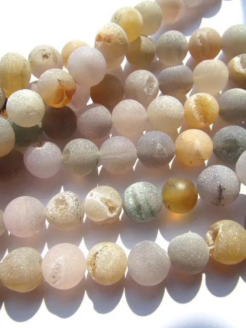 high quality 2strands 8 10 12 14 16mm Natual druzy agate titanium Round Ball black white silver gold mixed loose bead
high quality 2strands 8 10 12 14 16mm Natual druzy agate titanium Round Ball black white silver gold mixed loose bead