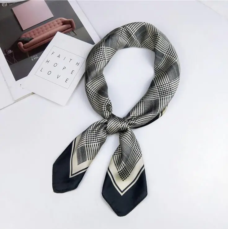 yishine 70*70cm Square Scarf Feel Silk Head-Neck Small Tie Vintage Women Satin Elegant Pattern Multifunctional Handkerchief
yishine 70*70cm Square Scarf Feel Silk Head-Neck Small Tie Vintage Women Satin Elegant Pattern Multifunctional Handkerchief