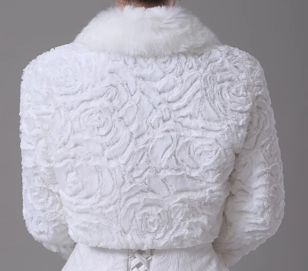 wholesale 2016 new winter women coat wedding bride faux fur shawl all-match short coat shawl
wholesale 2016 new winter women coat wedding bride faux fur shawl all-match short coat shawl