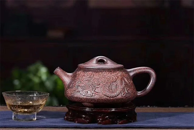 Pure Handmade Purple Sand Pot Burning Shuanglong Shihunwang Town School Factory Direct Sale Teapot and Teaware
Pure Handmade Purple Sand Pot Burning Shuanglong Shihunwang Town School Factory Direct Sale Teapot and Teaware